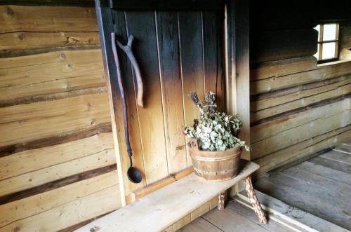 Fotografie z fotogalerie ubytování Tagavälja talu Cottage and Sauna on a farm B&B, rural experience v destinaci Atsalama