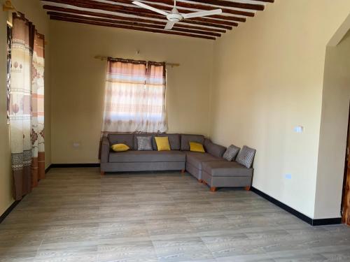 Ruang duduk di Kae Holiday Home