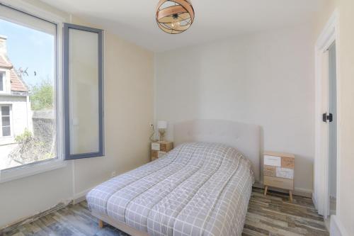 Postel nebo postele na pokoji v ubytování La Normande - Belle maison à 200m de la plage