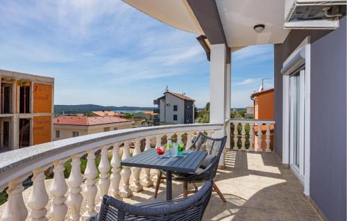 3 Bedroom Gorgeous Apartment In Medulin