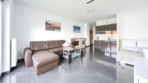 Westerplatte, Sun & Snow