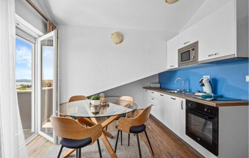 1 Bedroom Stunning Apartment In Medulin