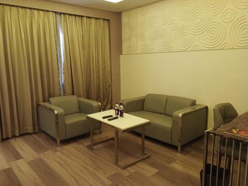 Χώρος καθιστικού στο Fortune Murali Park, Vijayawada - Member ITC Hotels' Group