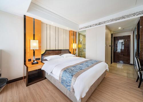 Gallery image of Evening Breeze Hotel 晚风酒店 in Chengdu