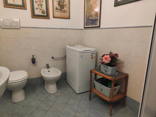 A bathroom at Suite Dimora Lucrezia