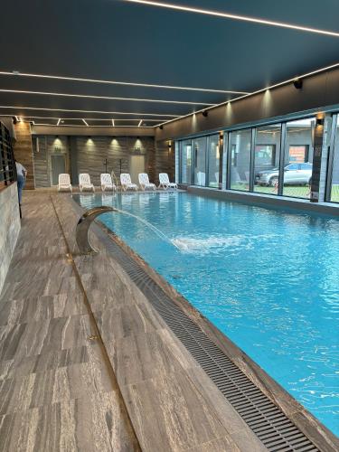 Blue Mare Dubai Kasprowicza 20B, FREE Parking, Pool, Jacuzzi, Sauna, Gym