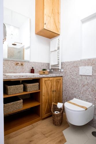 LV Vatican boutique apartment photo 14