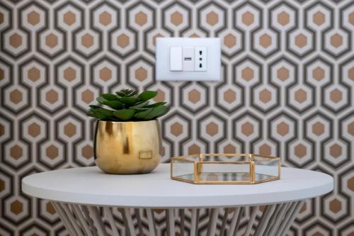 LV Vatican boutique apartment