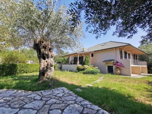 Calm & Luxury House In Parga