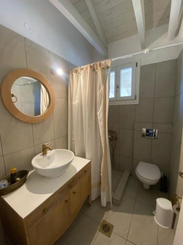Calm & Luxury House In Parga