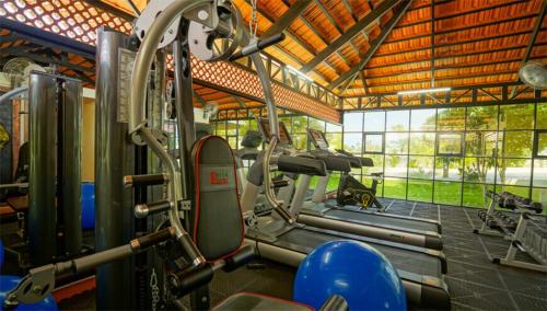 Fitness centrum a/nebo fitness zařízení v ubytování Annai Resorts & Spa