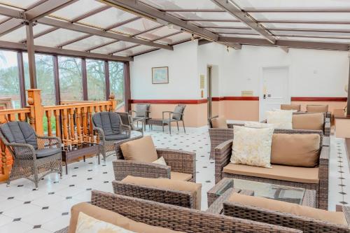 Гостиная зона в Bosworth Hall Hotel & Spa