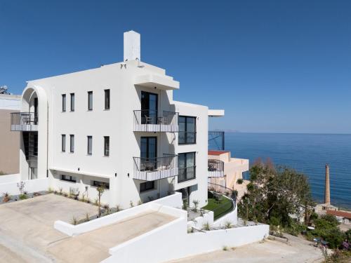 Rea Apartments