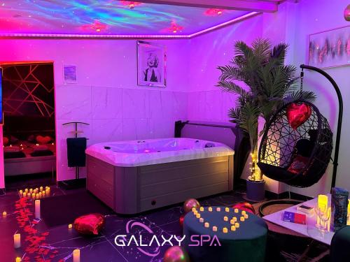 Fotografie z fotogalerie ubytování GALAXY SPA - Suite Jupiter Jacuzzi Privatif v destinaci Champigneulles