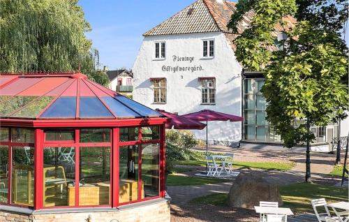Pet Friendly Home In Fleninge With Wifiにある庭
