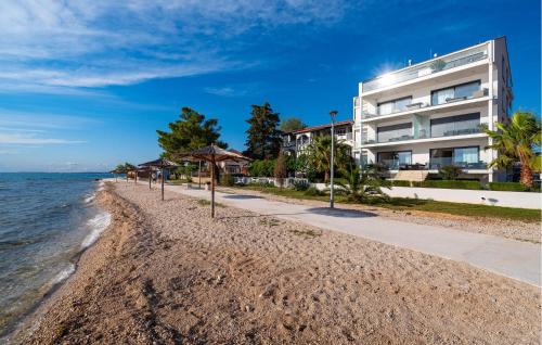 Cozy Apartment In Bibinje With House Sea View