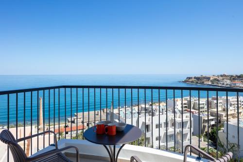 Foto dalla galleria di Rea Apartments a Rethymno