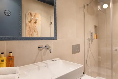 Paris Home Collection Serviced Apartments in Opéra - Rue Saint-Lazare photo 85
