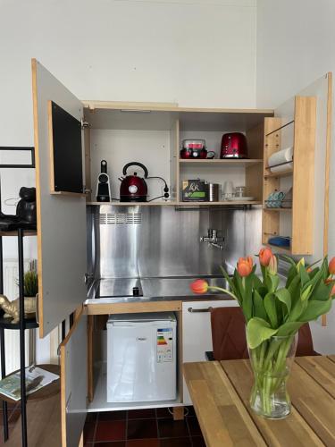 Kuhinja oz. manjša kuhinja v nastanitvi B&B Bommelsteijn