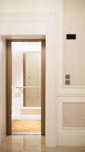 2 Chesham Hotel photo 45