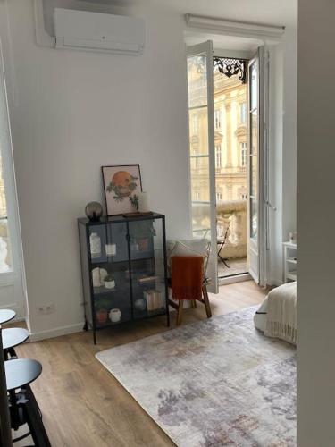 Collection Terreaux - No 5 Balcon sur place w AC