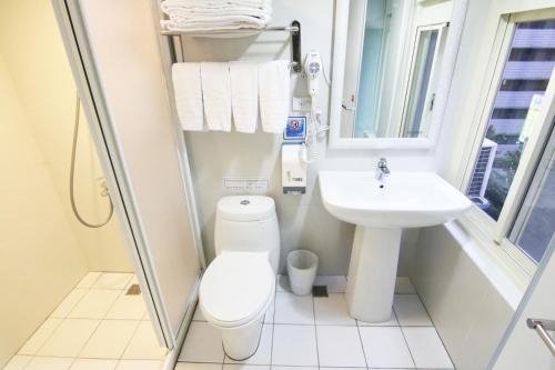 Ванная комната в LIHO Hotel Hankou