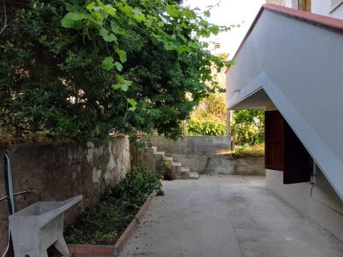 Κήπος έξω από το Appartamento Oleandro Bianco Gutturu