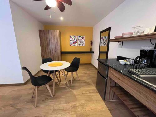 Φωτογραφία από το άλμπουμ του Dk3-Complete Studio in Zona Viva στη Γουατεμάλα