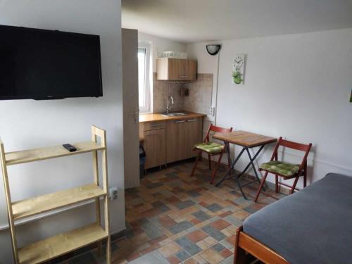 Kuchyň nebo kuchyňský kout v ubytování Balatongyöngye vendégház