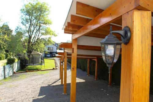 Φωτογραφία από το άλμπουμ του Lodge frente al lago con tina caliente privada σε Rapel