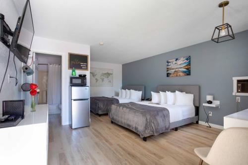 The Valley View Cabins and Event Centerにあるベッド