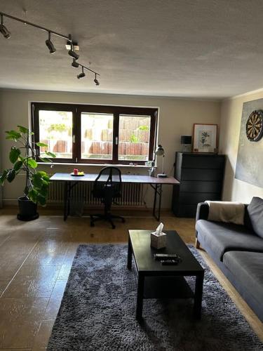 Posezení v ubytování Ruhige Wohnung am Ortsrand - nahe KIT-Campus Nord