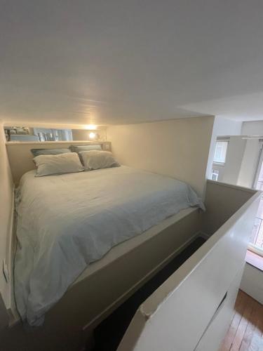Élégant studio avec mezzanine 3e porte des Ternes