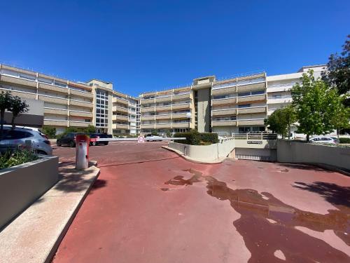 Appartement T3 rénové face plage avec terrasse et parking sécurisé - Arcachon
