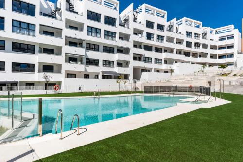 Modern 3-bedroom family apartment Estepona Centre