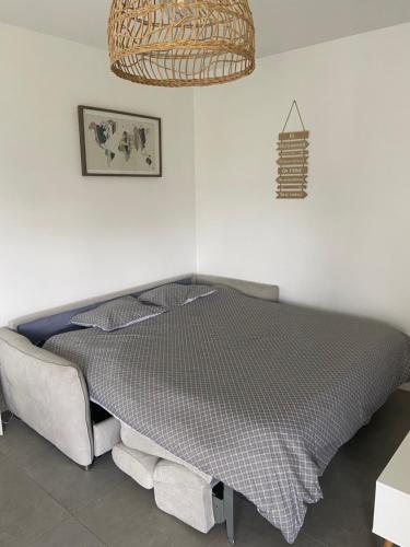 Postel nebo postele na pokoji v ubytování Studio Cap Antibes