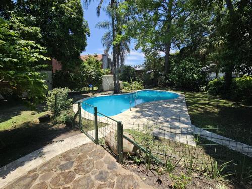 Bazén v ubytování El Refugio de Oli nebo v jeho okolí