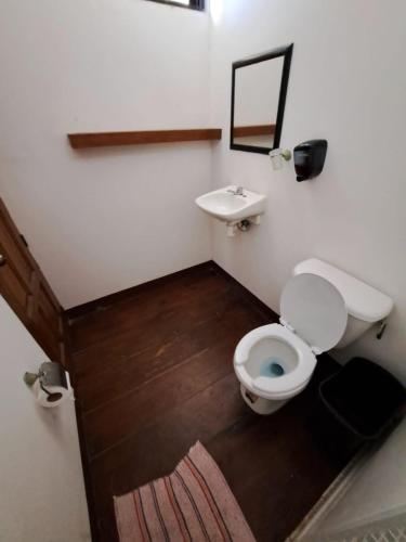Koupelna v ubytování Cabañas Alta Mar