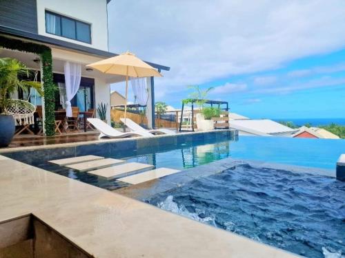 Kolam renang di atau dekat dengan Villa les balancelles