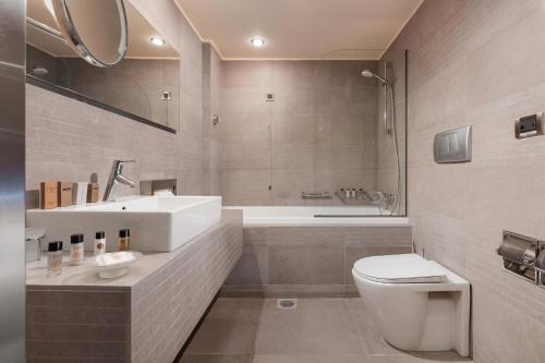 Koupelna v ubytování Kos Aktis Art Hotel
