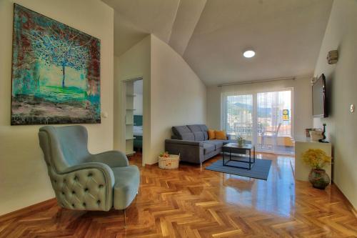 Sunny apartment Marino Makarska