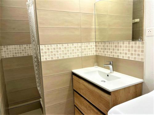 Appartement 1 chambre en bord de mer, 34m² d’extérieurs, parking privé, La Grande Motte