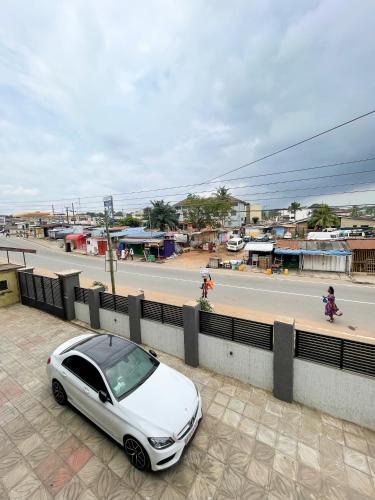Gallery image of Seven Brothers Apartments in Accra