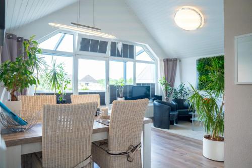 Galeriebild der Unterkunft SmartFewo Apartment Sauna Balkon Parkplatz in Bad Zwischenahn