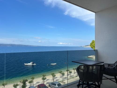 Infinity N5 Villa Brzet