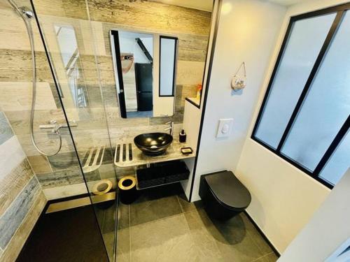 Studio mezzanine Cap d’Agde vue sur port et mer