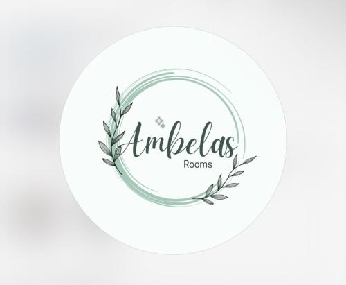 ヒマラにあるAmbelas Guest Rooms 5の月桂冠と「奇跡のラム」という言葉が円の中に書かれた丸い枠
