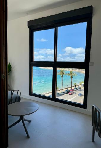 Hyper Centre, Front De Mer