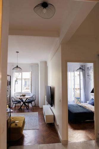 New Central Stylish 2 min from the beach Apartment