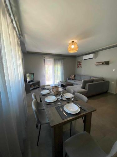 Stavros luxury apartment